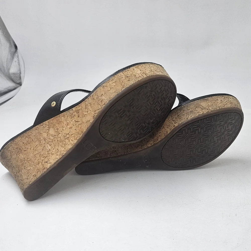 UGG Australia Natassia Black Leather Cork Wedge Sandals Women Sz 10